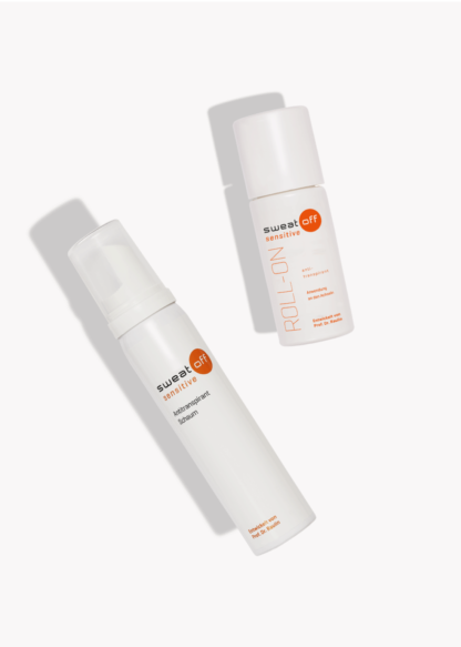 Antitranspirant Sensitive Set Schaum und Roll-On liegend auf weißem Hintergrund